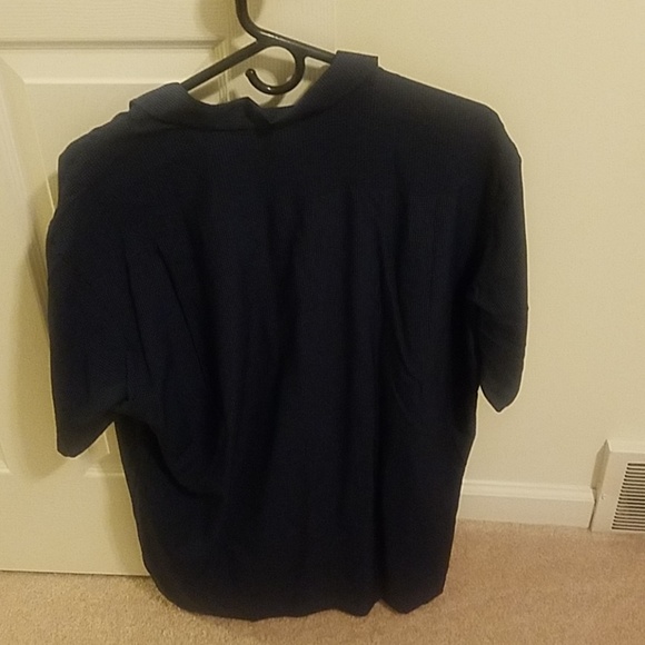 Cutter and Buck short sleeve button down - Picture 2 of 3